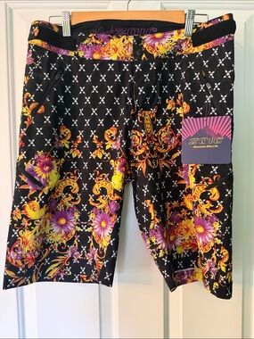 NWT Zoic Navaeh Blockchain Flower MTB Shorts size L